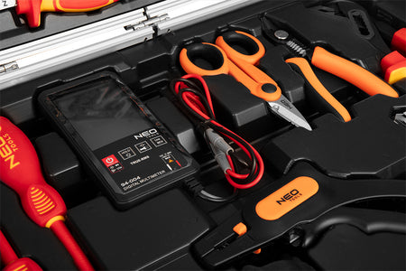 Elektrikársky kufrík 25 el. od NEO TOOLS nájdeš na naravis.sk