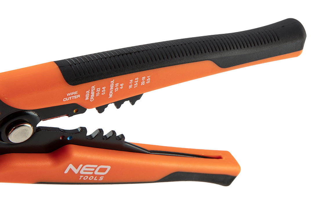 Kliešte na konektory a odizolovanie 200 mm od NEO TOOLS nájdeš na naravis.sk