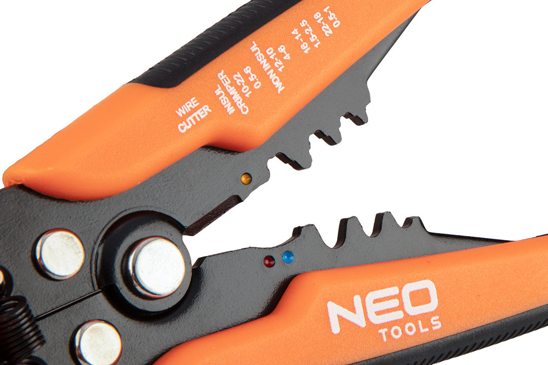Kliešte na konektory a odizolovanie 200 mm od NEO TOOLS nájdeš na naravis.sk