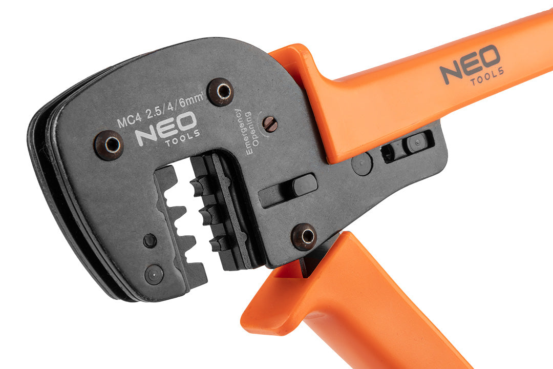 Krimpovacie kliešte pre konektory MC4 od NEO TOOLS nájdeš na naravis.sk