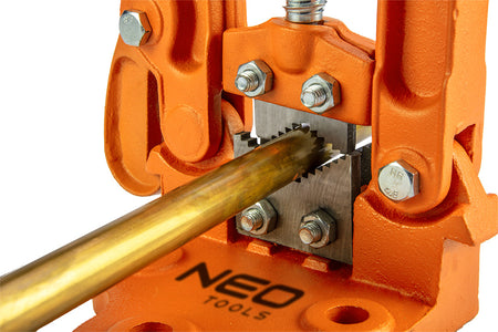 Zverák liatinový pevný na rury, 10 - 60 mm od NEO TOOLS nájdeš na naravis.sk