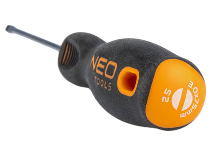 Skrutkovač plochý 3.0 x 75 mm od NEO TOOLS nájdeš na naravis.sk