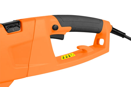 Záhradné náradie 2 v 1 s predlžovacím ramenom: reťazová píla 750 W 250 mm + nožnice na živý plot 550 W 460 mm od NEO TOOLS nájdeš na naravis.sk