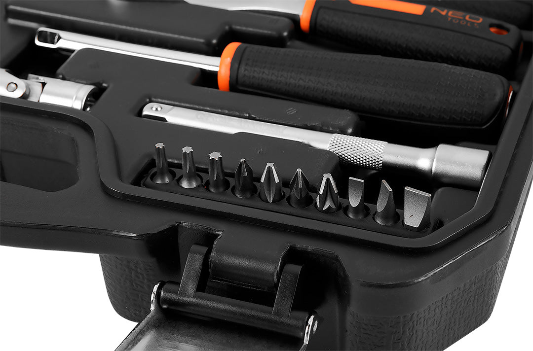 Sada priechodných nástrčných hlavíc 1/4", 3/8", 46 kusov, CrV od NEO TOOLS nájdeš na naravis.sk
