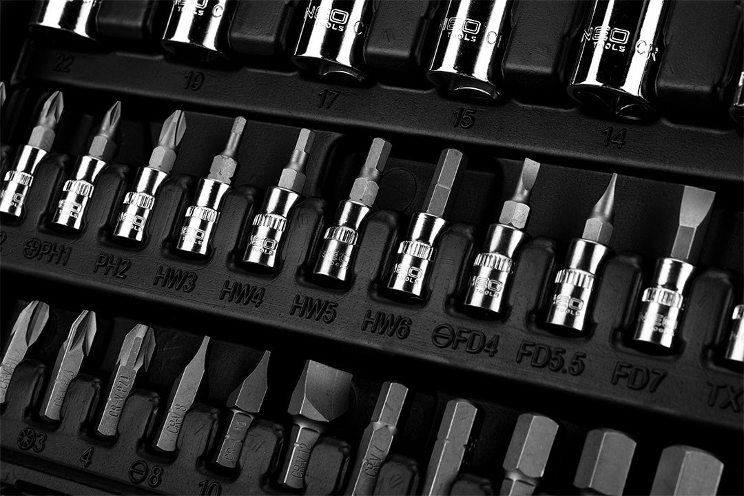 Sada nástrčných kľúčov 1/2", 1/4", 110 kusov, CrV od NEO TOOLS nájdeš na naravis.sk