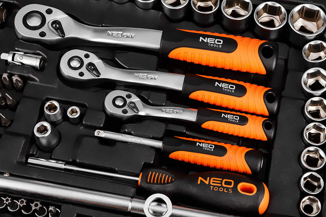 Sada nástrčných kľúčov 1/2", 3/8", 1/4", 220 ks. , saténová od NEO TOOLS nájdeš na naravis.sk