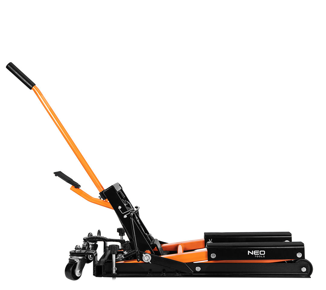 Mobilný hydraulický zdvihák pre štvorkolky a motocykle. Nosnosť 680 kg od NEO TOOLS nájdeš na naravis.sk