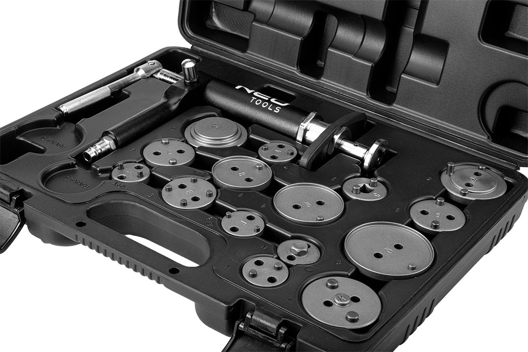 Pneumatický separátor s hrotmi od NEO TOOLS nájdeš na naravis.sk