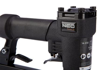 pneumatická zošívačka spony typu 6-16 mm od NEO TOOLS nájdeš na naravis.sk