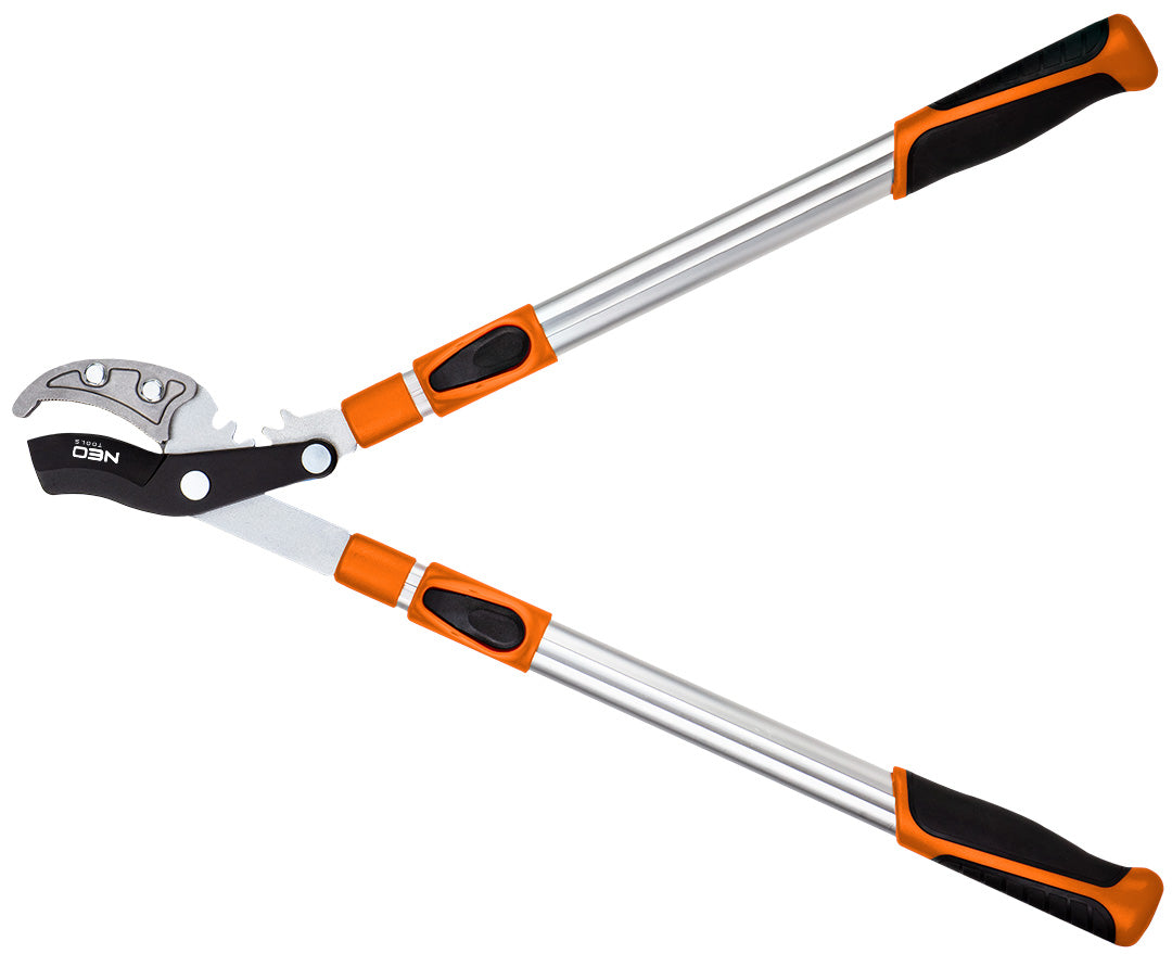 Kovadlinkový orezávač konárov 670 mm, dosah do 42 mm, s prevodom, ktorý zvyšuje prítlak o 40 %, od NEO TOOLS nájdeš na naravis.sk