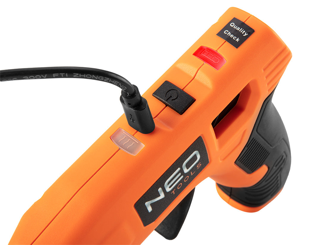 11 mm, 4 V, lepiaca pištoľ napájaná z USB od NEO TOOLS nájdeš na naravis.sk