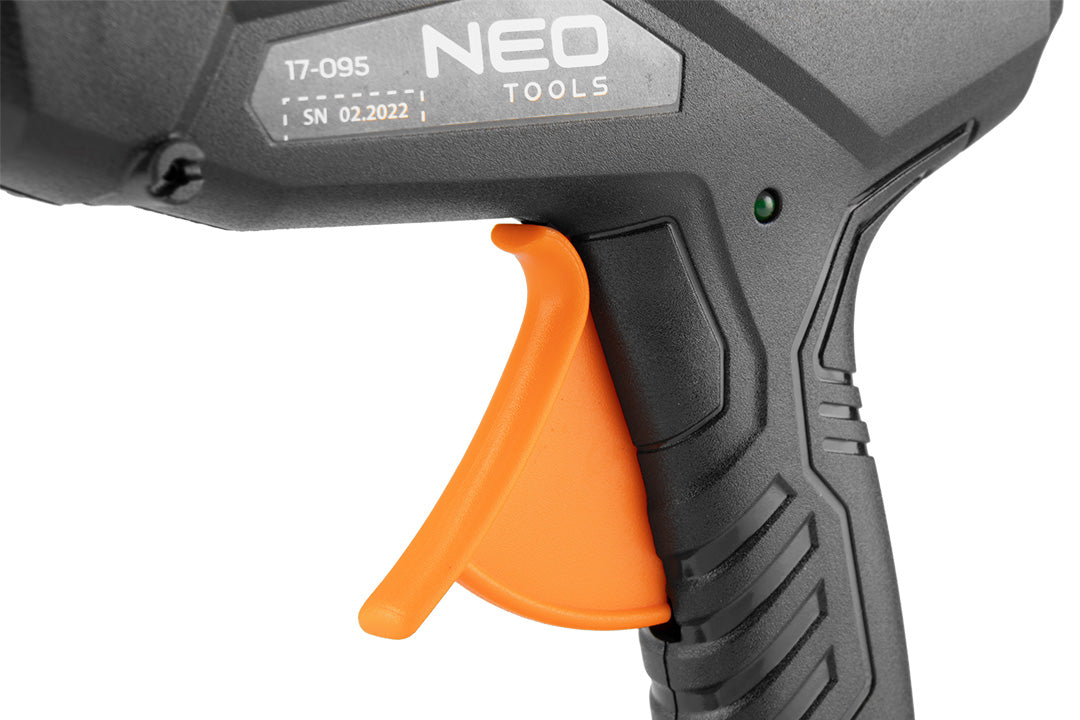 Lepiaca pištol na tavné tyčinky 8 mm, 30 W od NEO TOOLS nájdeš na naravis.sk