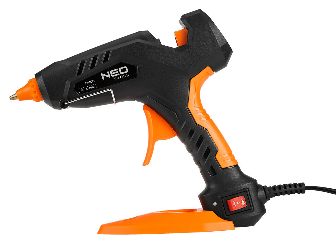 Súprava: lepiaca pištoľ 11 mm, 60/100W, 12 lepiacich náplní, 3 chrániče na prsty, látkové puzdro od NEO TOOLS nájdeš na naravis.sk