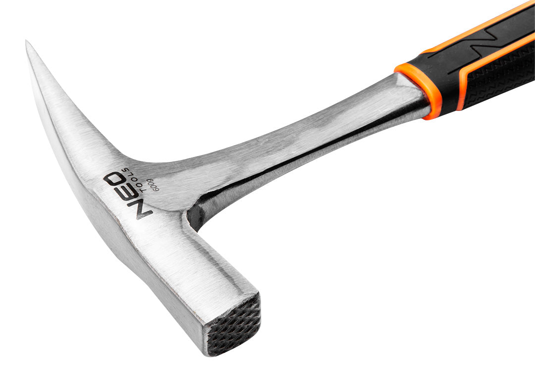 Murárske kladivo (úzke) 600 g, monolitická konštrukcia od NEO TOOLS nájdeš na naravis.sk