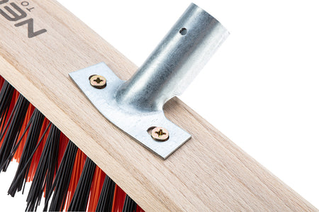 Metla na zametanie ulice 50 cm s kovovou rukoväťou. Kvalitný rad - pre profesionálov. od NEO TOOLS nájdeš na naravis.sk
