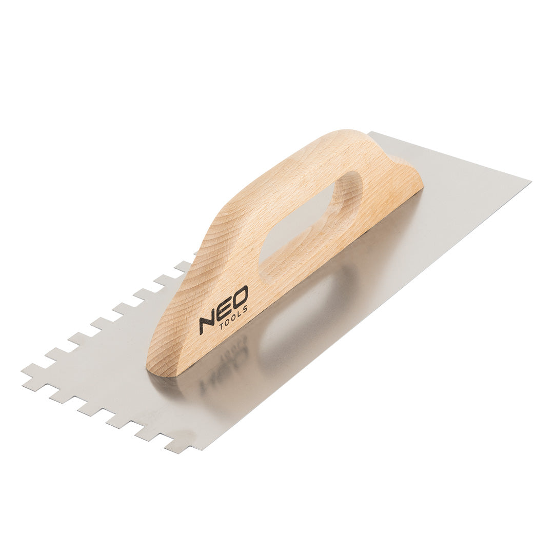 Hladidlo so zubami, 480 x 128 mm, zub 10 x 10 x 10 mm, drevená rukoväť od NEO TOOLS nájdeš na naravis.sk