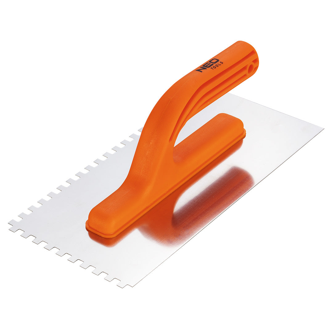 Hladidlo so zubami, 270 x 125 mm, zub 6 x 6 x 6 mm, plastová rukoväť od NEO TOOLS nájdeš na naravis.sk