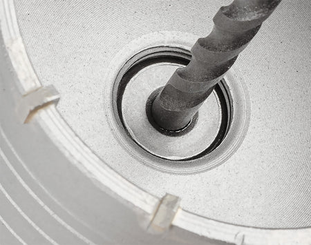 Vidlicová píla na diery 80 mm s adaptérom HEX a pilotným vrtákom od GRAPHITE nájdeš na naravis.sk