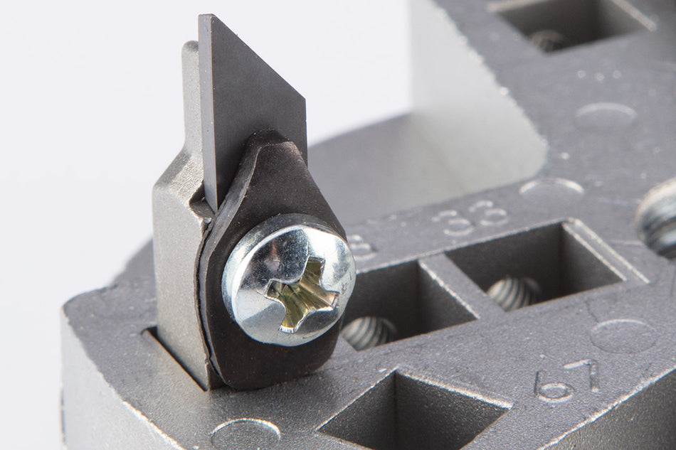 Sekáč na otvory do glazúry, štvorrozsahový, 33, 53, 67 a 73 mm od GRAPHITE nájdeš na naravis.sk