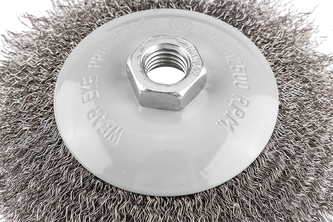 Drôtená kefa 125 mm, lisovaný drôt, oceľ, M14 od GRAPHITE nájdeš na naravis.sk