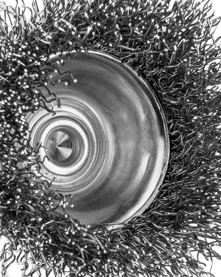 50 mm drôtená kefa, lisovaný drôt, oceľ, so 6 mm stopkou od GRAPHITE nájdeš na naravis.sk