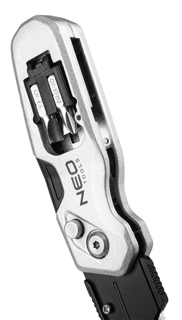 Skladací nôž s lichobežníkovou čepeľou 1+3 čepele, 2 bity od NEO TOOLS nájdeš na naravis.sk