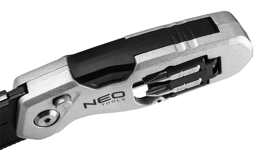 Skladací nôž s lichobežníkovou čepeľou 1+3 čepele, 2 bity od NEO TOOLS nájdeš na naravis.sk