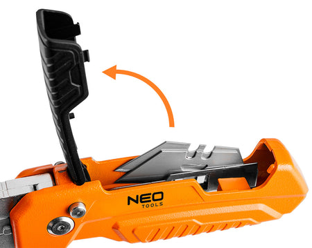 Nôž s trapézovou čepeľou so škrabkou od NEO TOOLS nájdeš na naravis.sk