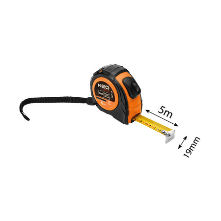 Rolovací oceľový meter 5 m x 19 mm, automatické blokovanie, dve tlačidlá na zastavenie od NEO TOOLS nájdeš na naravis.sk