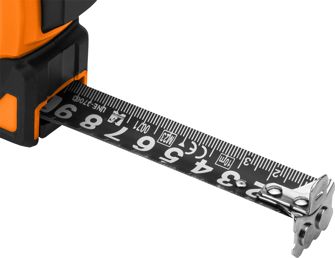 Super čierna oceľová valcová miera 10 m x 25 mm, automatické blokovanie, dve tlačidlá na zastavenie, magnet od NEO TOOLS nájdeš na naravis.sk