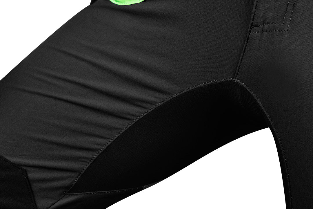 Pracovné nohavice PREMIUM, 4 way stretch, čierne, veľkosť XXL od NEO TOOLS nájdeš na naravis.sk