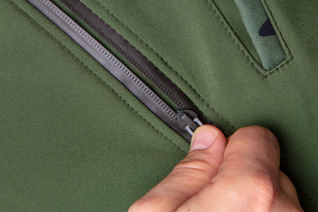 Softshellová bunda CAMO, veľkosť L od NEO TOOLS nájdeš na naravis.sk