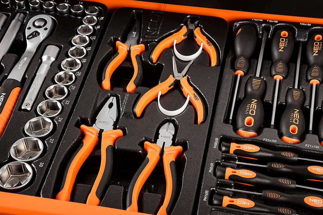 Dielenská skriňa, 5 zásuviek + 117 nástrojov od NEO TOOLS nájdeš na naravis.sk