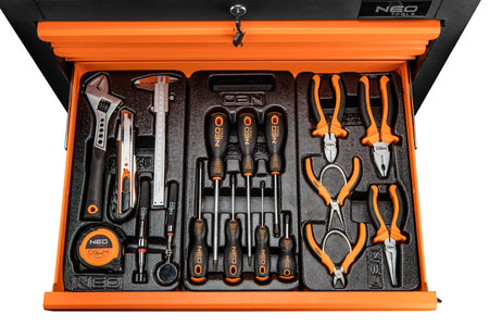 Vozík na náradie od NEO TOOLS nájdeš na naravis.sk