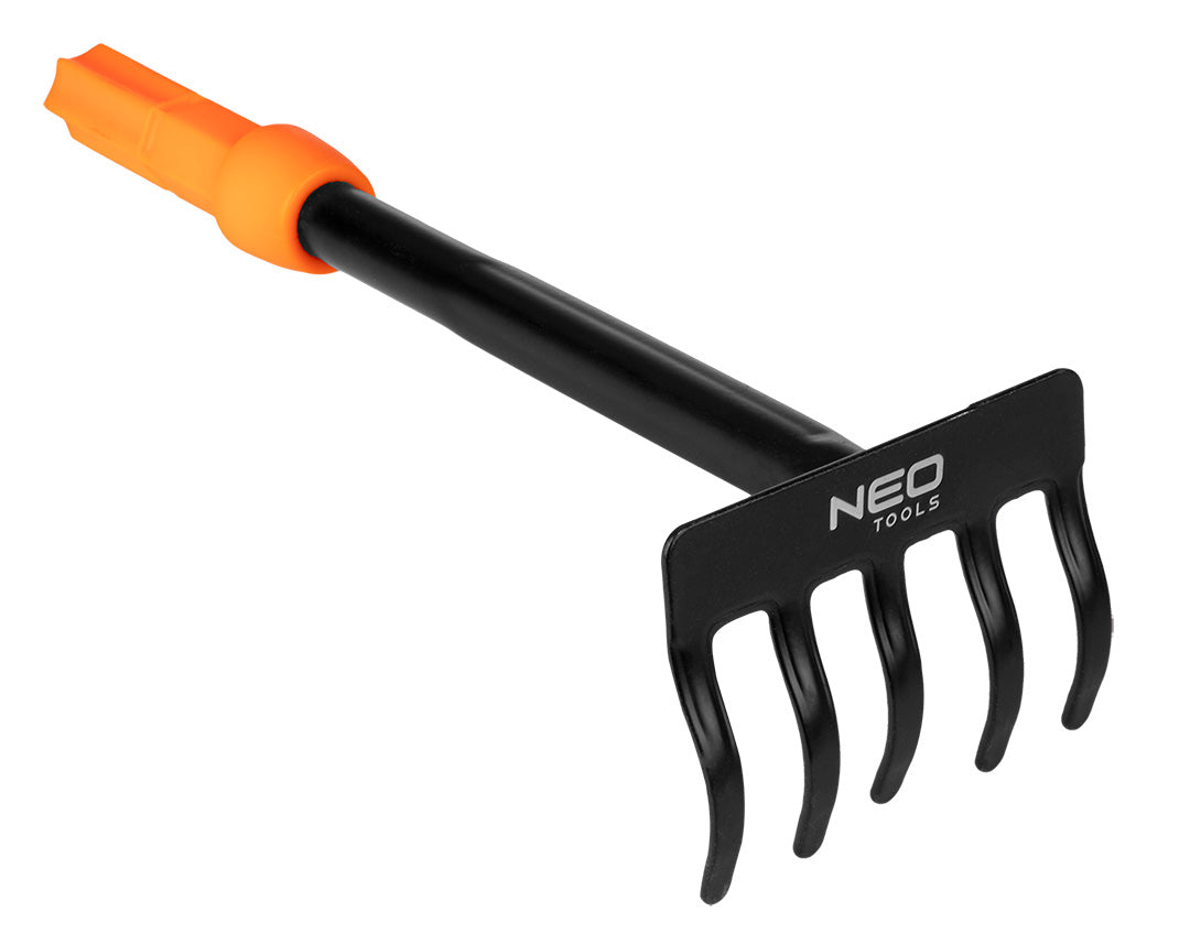 Malé hrable s 5 hrotmi. Systém NEO Click od NEO TOOLS nájdeš na naravis.sk