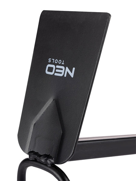 Malá obojstranná motyka. Systém NEO Click od NEO TOOLS nájdeš na naravis.sk