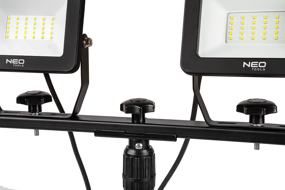 Reflektor dvojitý 2x50W SMD LED 8500lm 230V na stojane 1.8m od NEO TOOLS nájdeš na naravis.sk
