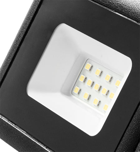Reflektor SMD 10W 800 lm 230V od NEO TOOLS nájdeš na naravis.sk