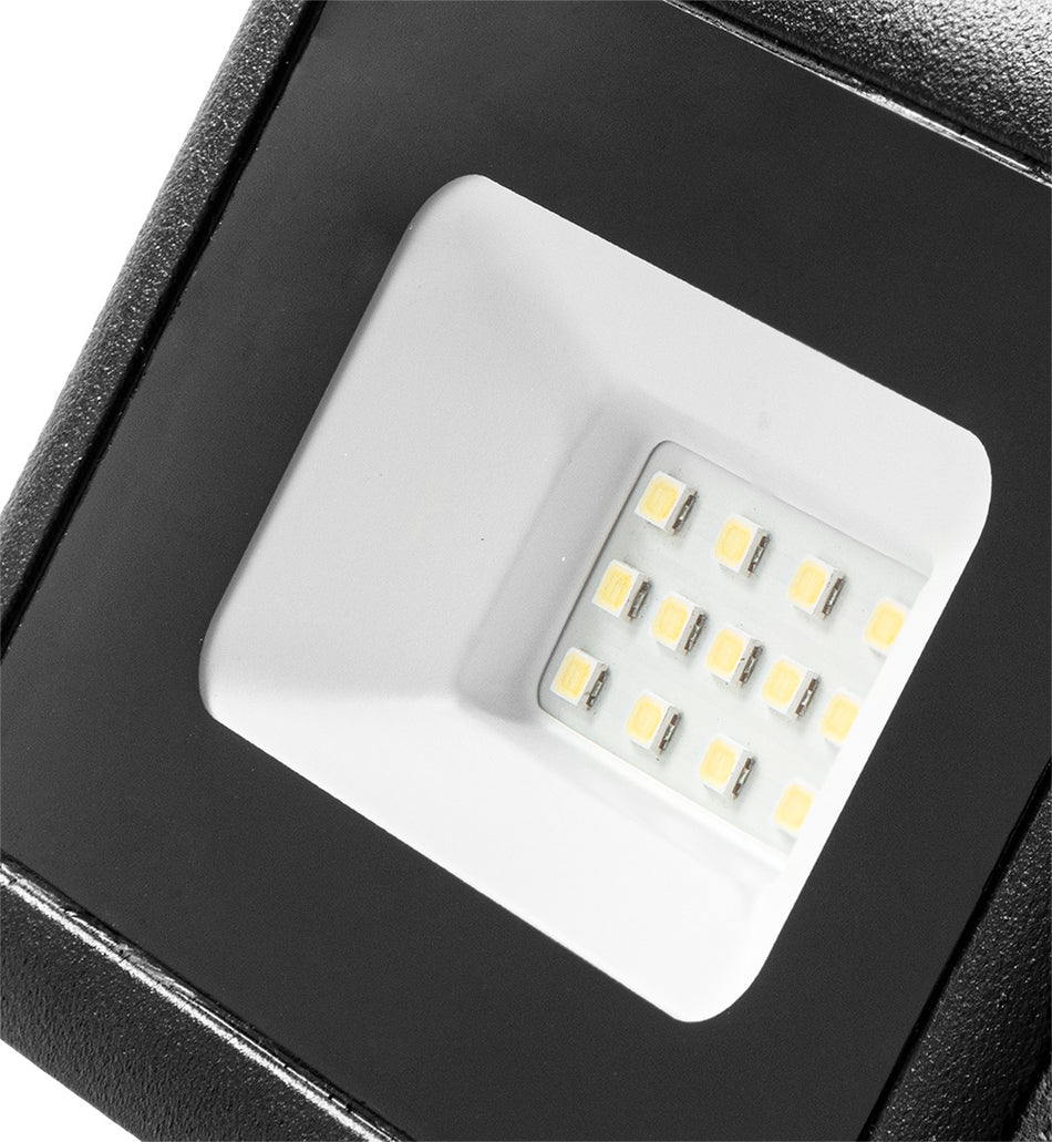 Reflektor SMD 10W 800 lm 230V od NEO TOOLS nájdeš na naravis.sk