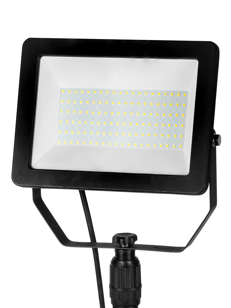 Reflektor jednoduchý 100W SMD LED 8500lm na stojane 1.8m od NEO TOOLS nájdeš na naravis.sk
