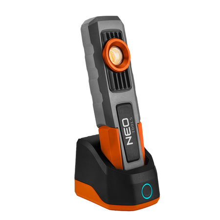 Farebne zladená lampa 2 v 1 + stanica a nabíjačka od NEO TOOLS nájdeš na naravis.sk
