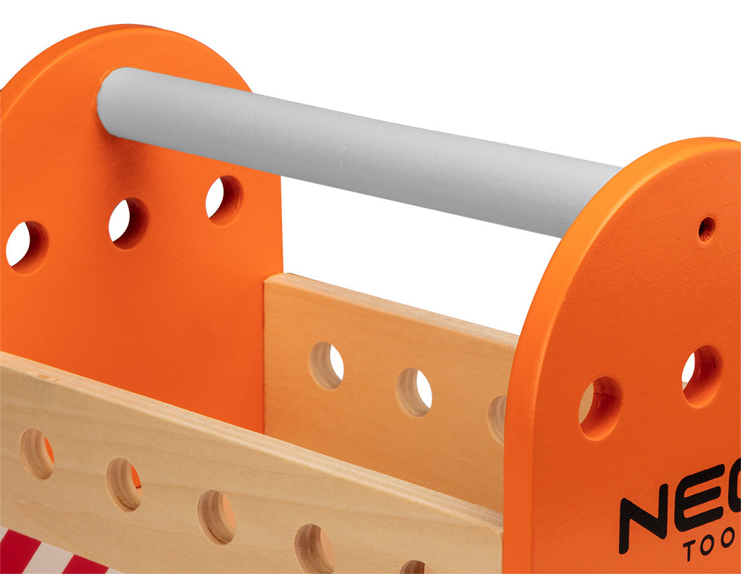 Drevená sada náradia pre deti od NEO TOOLS nájdeš na naravis.sk